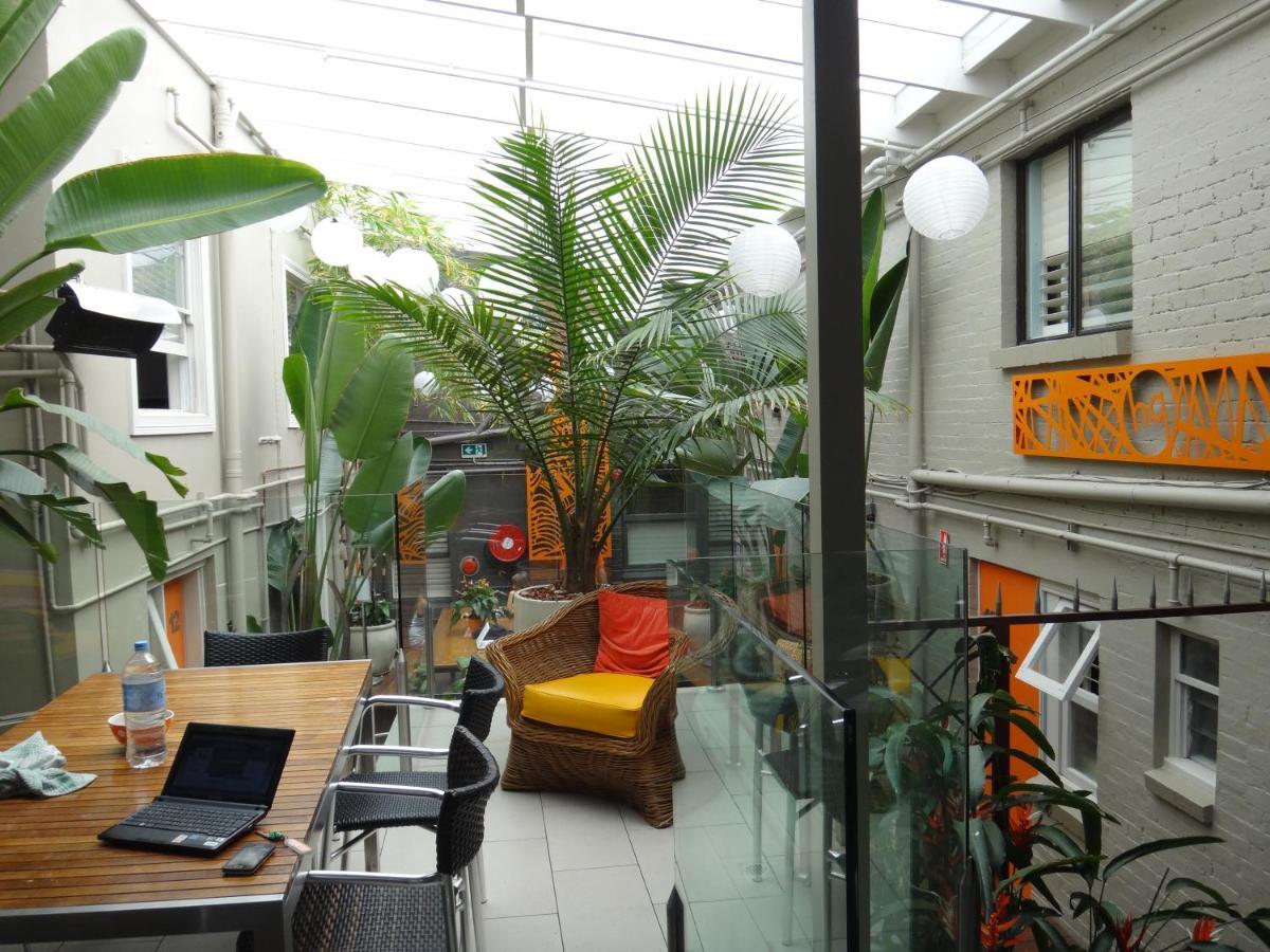London Plane Backpackers Hostel Sydney Exterior photo
